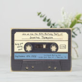 Invitation de fête d'anniversaire à thème cassette (Debout devant)