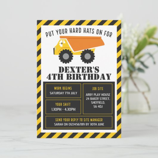 Invitation de fête d'anniversaire à thème de const (Debout devant)