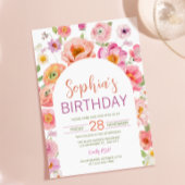 Invitation de fête d'anniversaire avec cadre d'arc