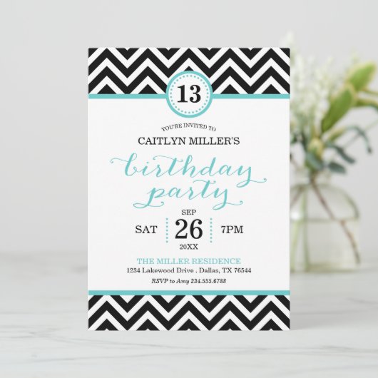 Invitation de fête d'anniversaire branchée Zigzag (Debout devant)