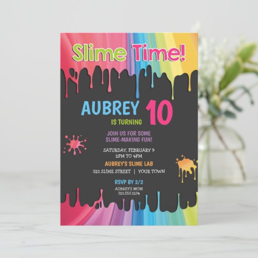 Invitation de fête d'anniversaire d'arc-en-ciel de (Debout devant)