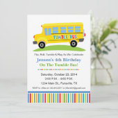 Invitation de fête d'anniversaire d'autobus de (Debout devant)