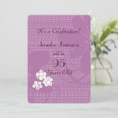 invitation de fête d'anniversaire de 95 ans violet (Debout devant)