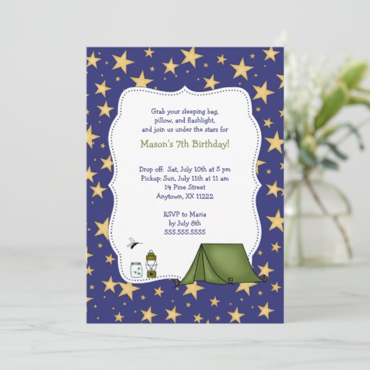 Invitation de fête d'anniversaire de camping (Debout devant)