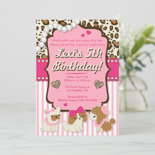 Invitation de fête d'anniversaire de chiot de (Debout devant)