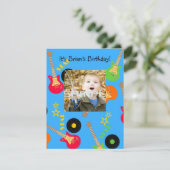 Invitation de fête d'anniversaire de garçon de (Debout devant)