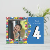 Invitation de fête d'anniversaire de garçons de (Debout devant)