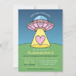 Invitation de fête d'anniversaire de l'Alien rose<br><div class="desc">Salutations, Terriens ! Invités Invitations à une soirée sur le thème des aliens hors du monde avec cette invitation du parti Anniversaire de enfant UFO Rose Cute. Le design présente une illustration numérique d'un OVNI rose et violet qui projette un coeur rose. Il plane dans un ciel bleu foncé au-dessus...</div>