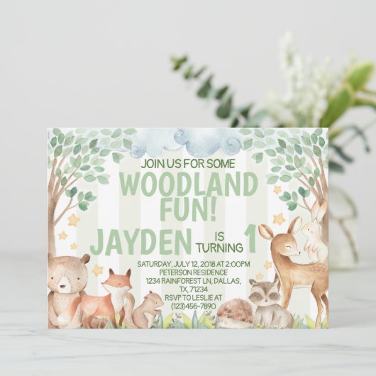 Invitation de fête d'anniversaire de Woodland Anim (Debout devant)