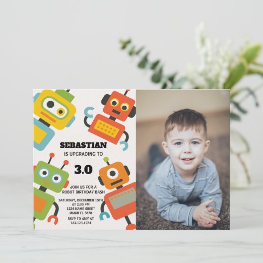 Invitation de fête d'anniversaire d'un robot modif (Debout devant)