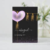 Invitation de fête d'anniversaire violet et or et (Debout devant)