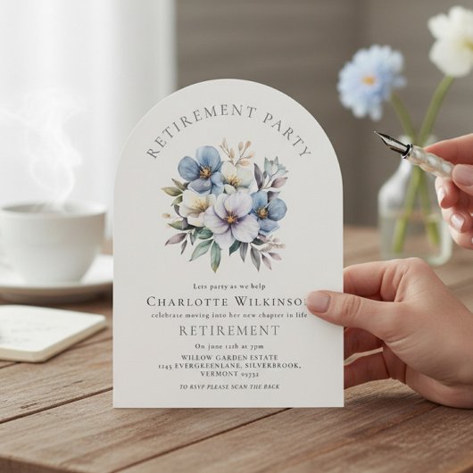 Invitation de fête de retraite sous une arche flor