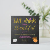 Invitation de fête de Thanksgiving pour manger et  (Debout devant)