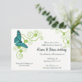 Invitation de Fête des mariées florale papillon tu (Debout devant)