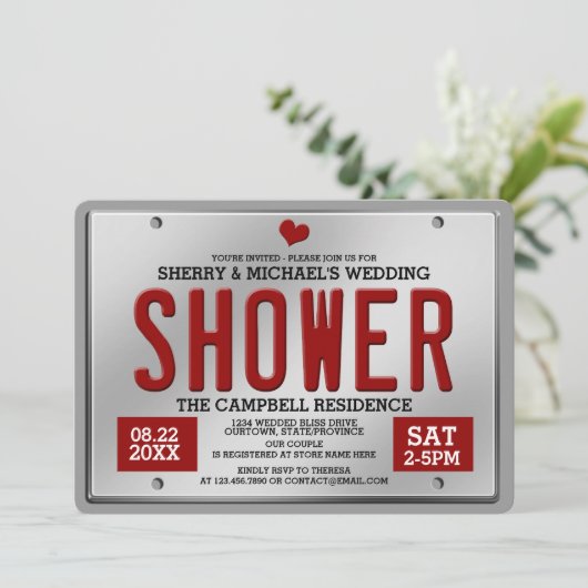 Invitation de fête prénuptiale avec plaque d'immat (Debout devant)