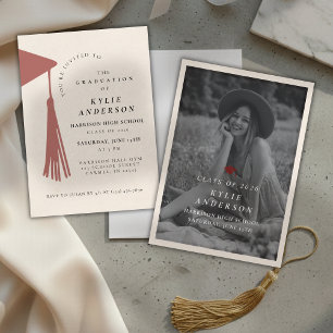 Invitation de fin d'études supérieures avec pompon