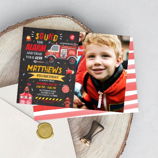 Invitation de garçon de pompier d'anniversaire de 
