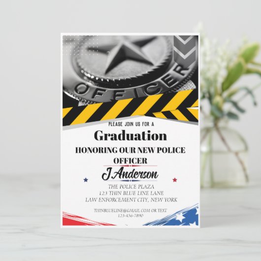 Invitation de graduation de la police du drapeau a (Debout devant)