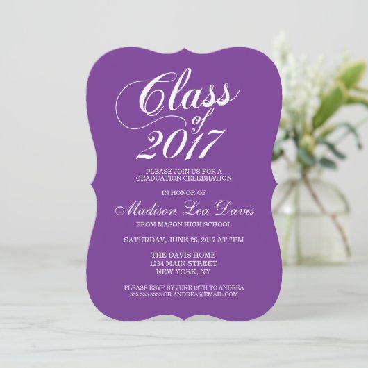 Invitation de graduation moderne violet solide (Debout devant)