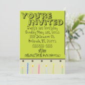 invitation de la carte d'anniversaire de naissance (Debout devant)