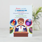 Invitation de la fête d'anniversaire de l'enfant (Debout devant)