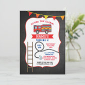 Invitation de la fête d'anniversaire du camion de  (Debout devant)