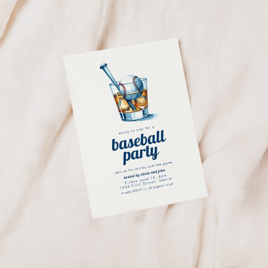Invitation de la fête de baseball avec verre à whi