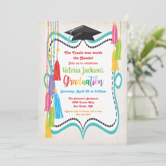 Invitation de la fête de graduation (Debout devant)