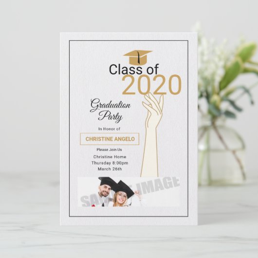 Invitation de la fête de graduation (Debout devant)