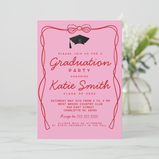 Invitation de la fête de graduation, Doodles BowGr (Debout devant)