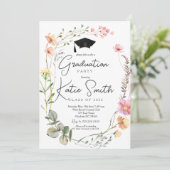 Invitation de la fête de graduation, Fleur sauvage (Debout devant)