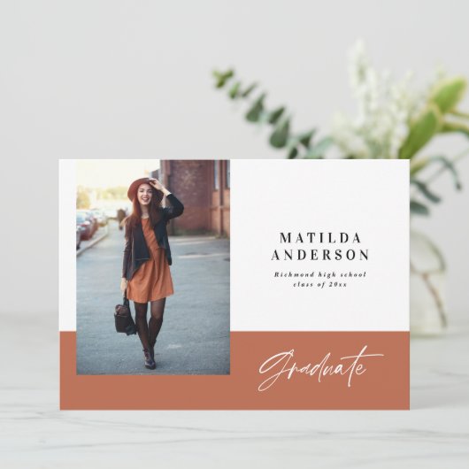 Invitation de la fête de graduation graphique mode (Debout devant)