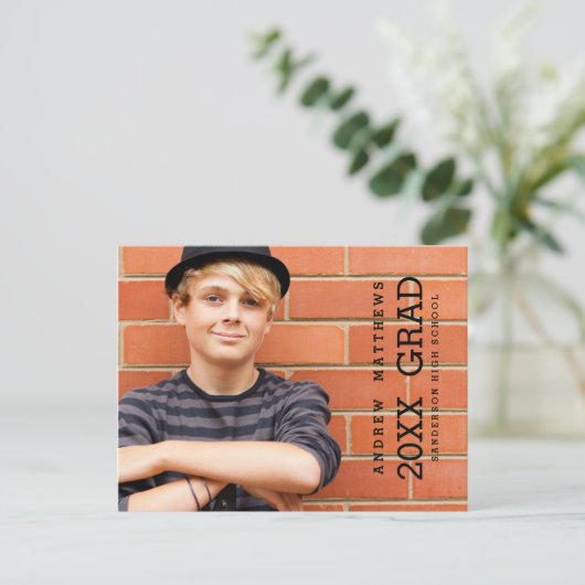 Invitation de la fête de graduation moderne Bold (Debout devant)