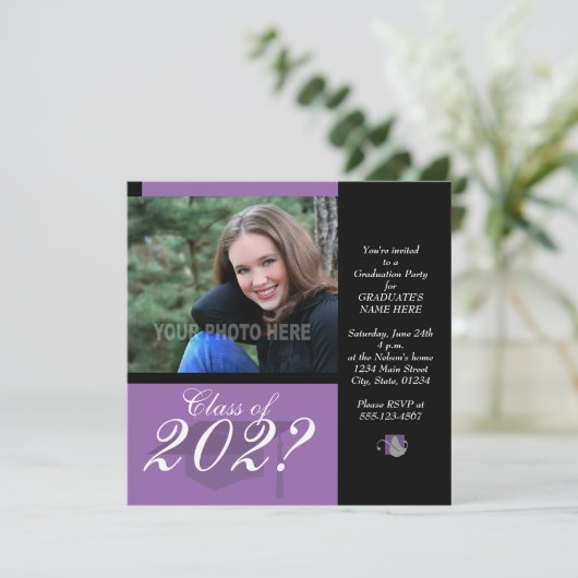 Invitation de la fête de graduation-violet (Debout devant)