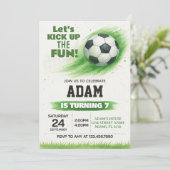 Invitation de la fête de soccer modifiable (Debout devant)