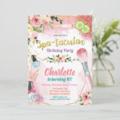 invitation de la fête spa. Fille fête d'anniversai (Debout devant)