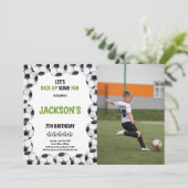 Invitation de la fête sportive pour enfants person (Debout devant)