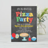 Invitation de la partie Pizza de tableau noir (cou (Debout devant)