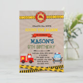 Invitation de la police et des pompiers (Debout devant)