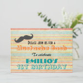 Invitation de l'anniversaire de Mustache Bash (Debout devant)