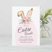 Invitation de lapin de brunch de Pâques (Debout devant)