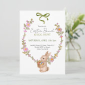 Invitation de lapin de fête de Pâques et chasse au (Debout devant)