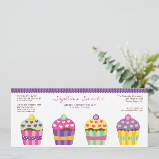 Invitation de longue date de "Heart" Cupcakes (Debout devant)