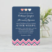 Invitation de mariage bleu marine et rose chevron  (Debout devant)