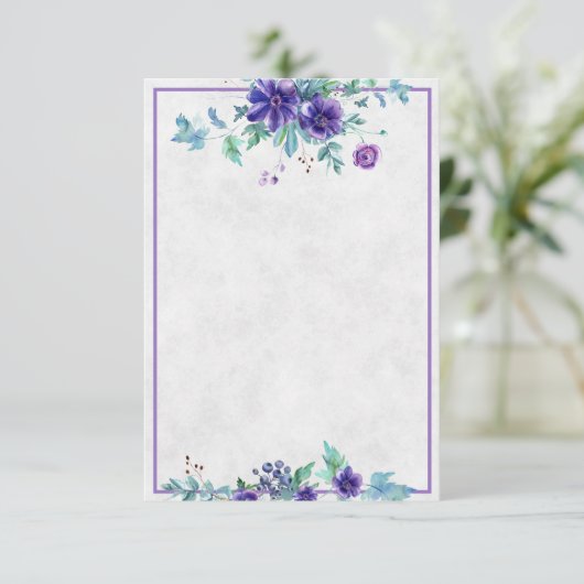 Invitation de mariage florale aquarelle violet bud (Debout devant)