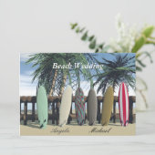 Invitation de mariage sur la plage avec planches d (Debout devant)