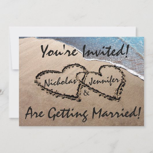 Invitation de mariage sur la plage Deux cœurs dans (Devant)