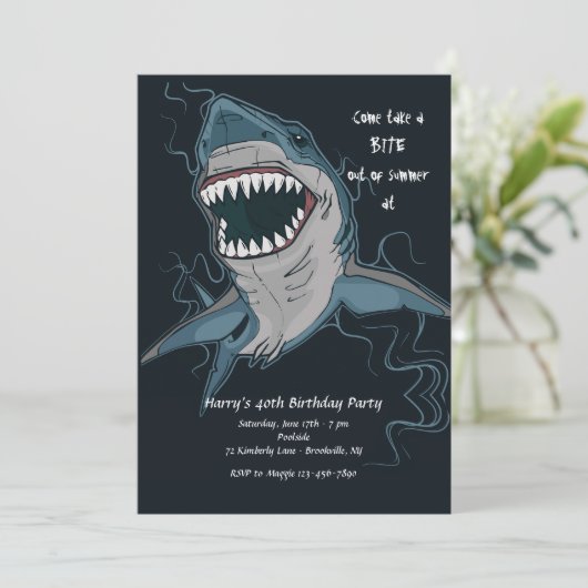 Invitation de morsure de requin (Debout devant)