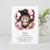 Invitation de Owl First Birthday (Debout devant)