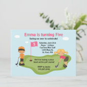 Invitation de partie de golf miniature (Debout devant)